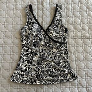Elegant Black and White Floral Tank Top